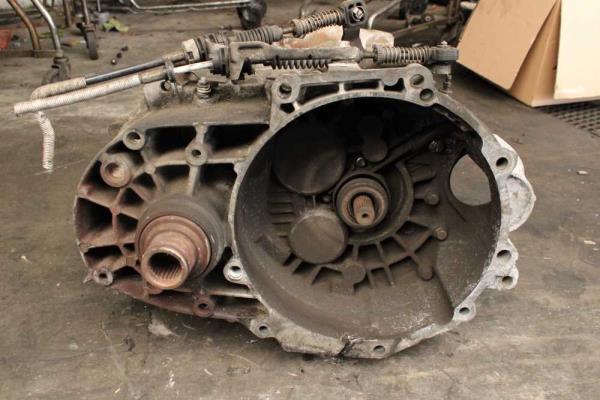 BOITE DE VITESSE VW / SEAT / FORD 1.9TDI ( 6 VITESSES ) - Vue 1